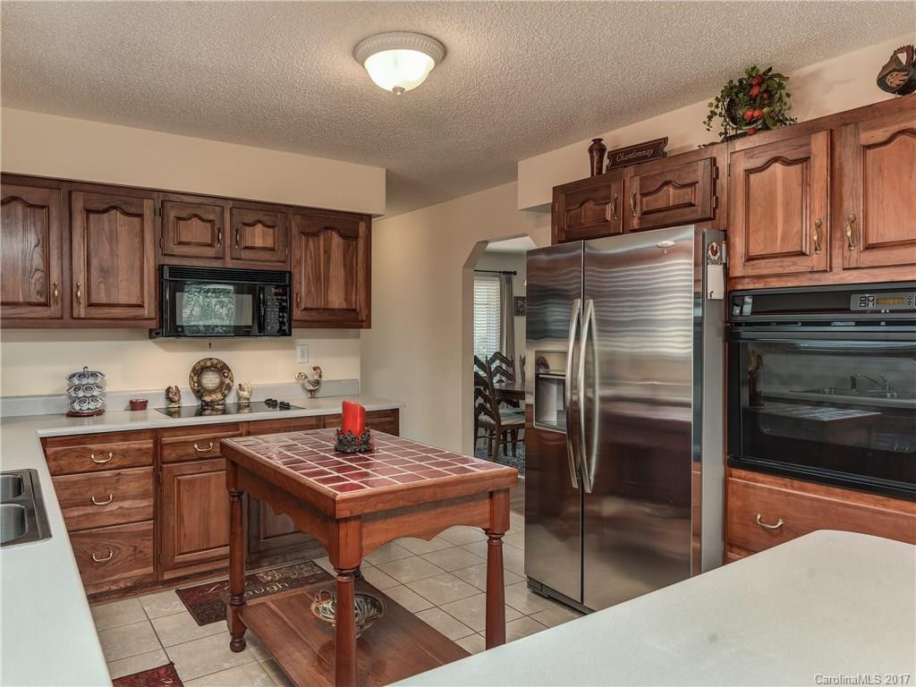 9 Shadow Brook Drive - Photo 13