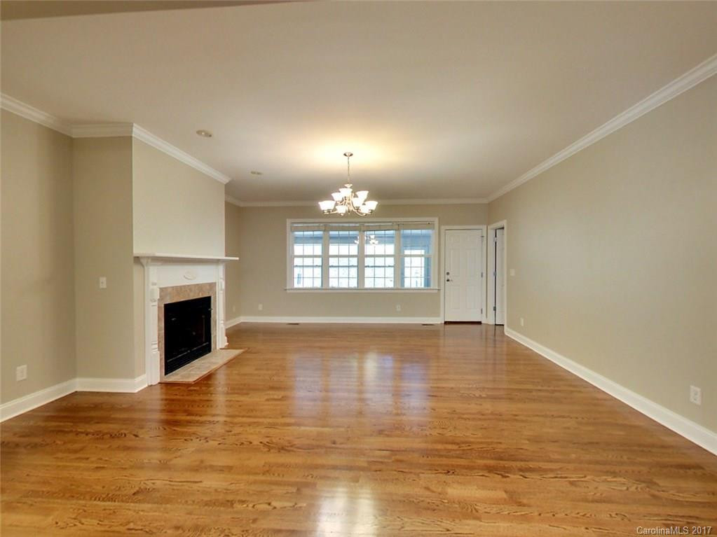 308 Sweetbriar Drive #34 - Photo 4