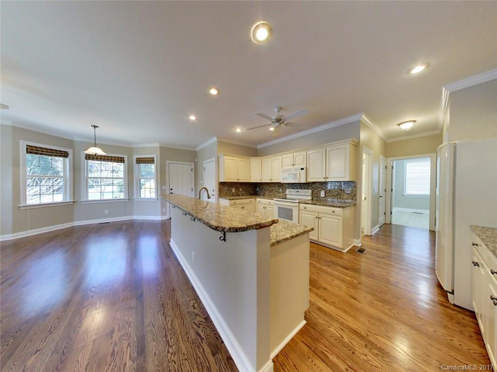 308 Sweetbriar Drive #34 - Photo 7