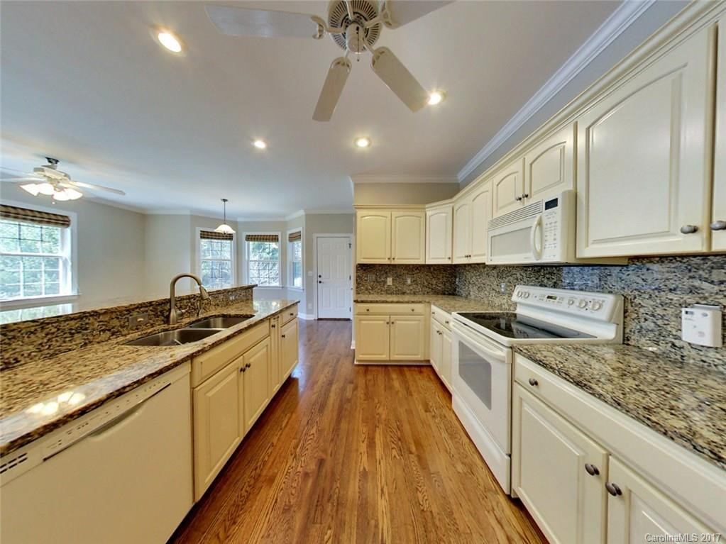 308 Sweetbriar Drive #34 - Photo 8