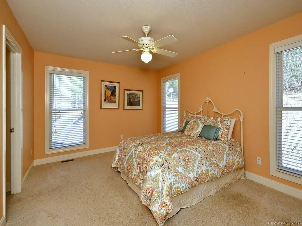 5556 Spring Road - Photo 14