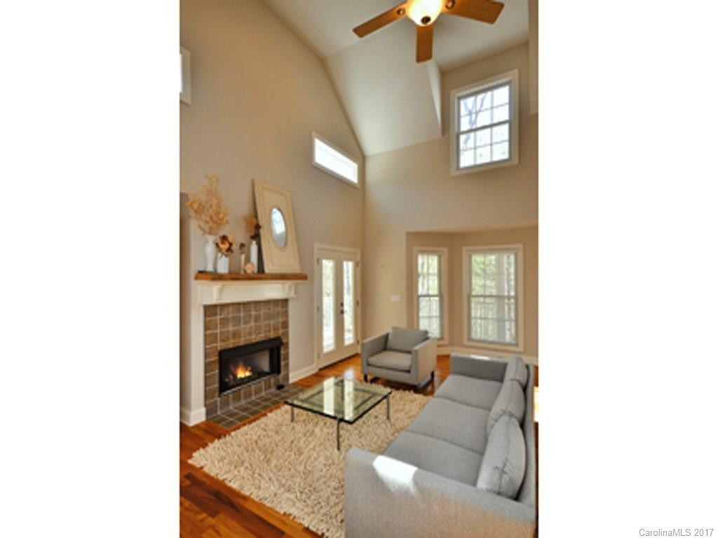 5556 Spring Road - Photo 6