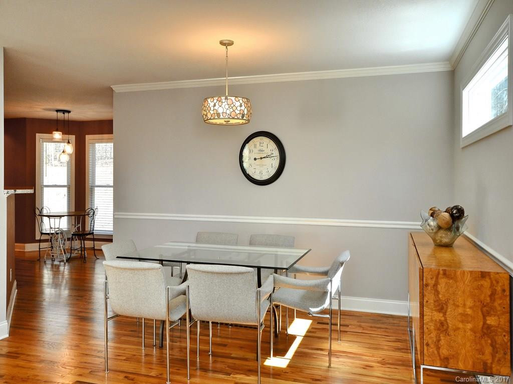5556 Spring Road - Photo 8