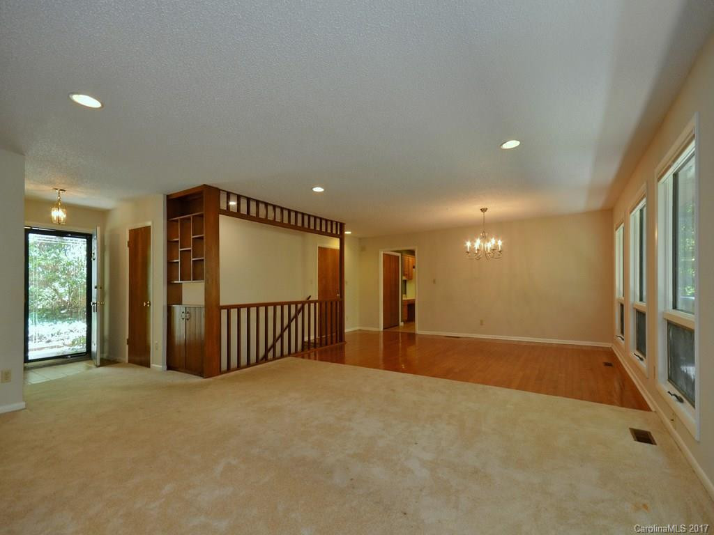 18 Parkview Drive - Photo 4