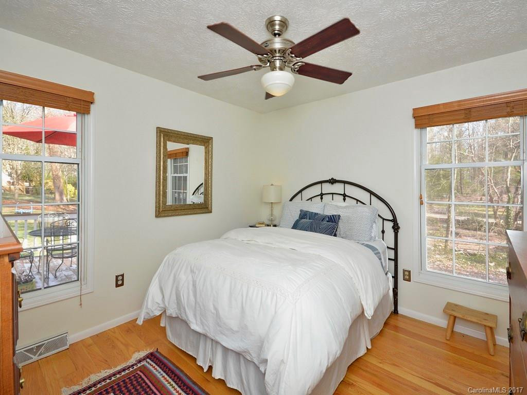 28 Woodhaven Drive - Photo 8