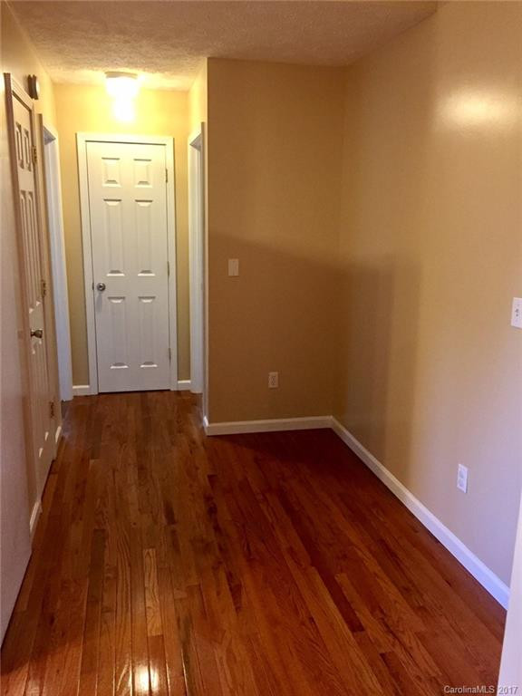 458 Yellow Rose Lane - Photo 4