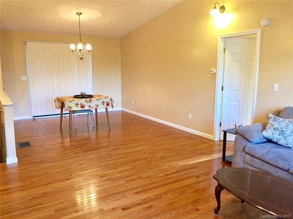 458 Yellow Rose Lane - Photo 7