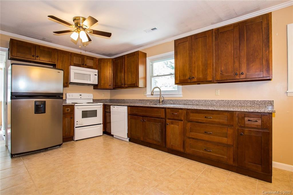 217 Cedar Hill Road - Photo 5