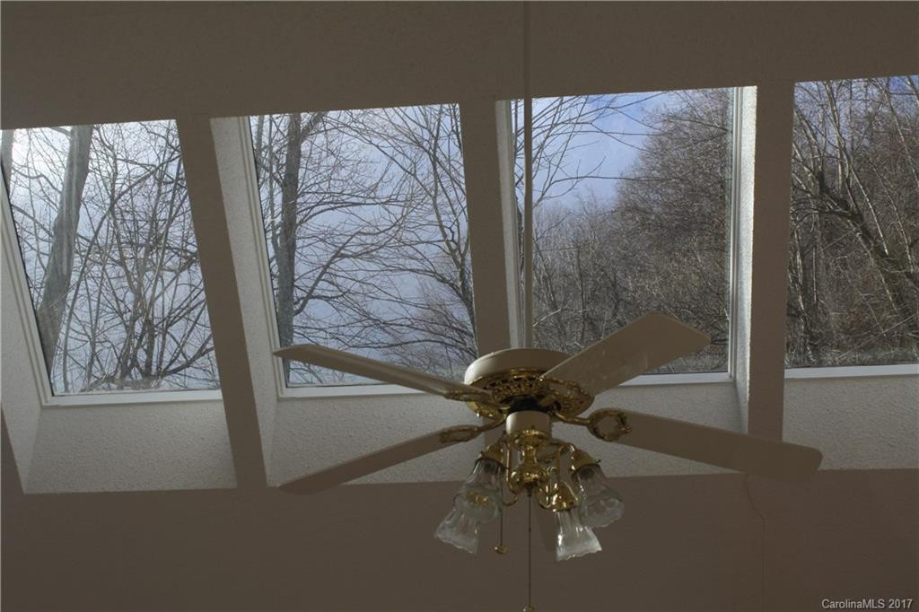 650 Creekside Drive - Photo 6