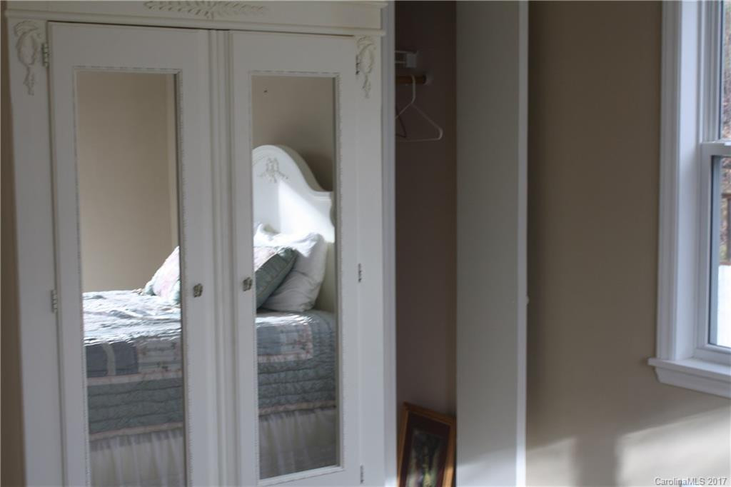 650 Creekside Drive - Photo 9