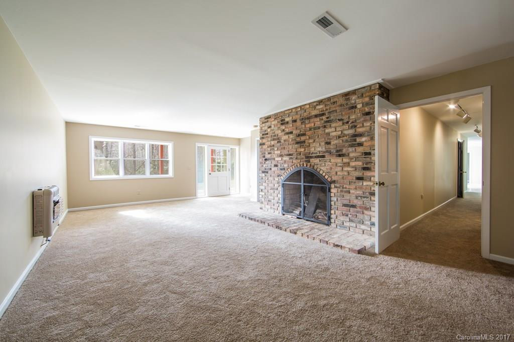 1742 Pisgah Forest Drive - Photo 22