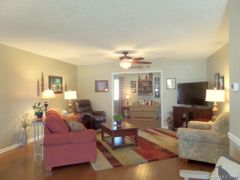 220 Dartcrest Drive #63R - Photo 3