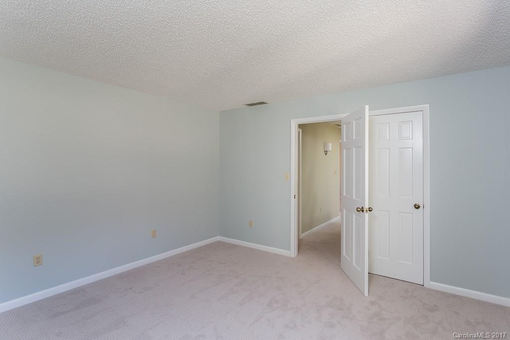 24 La Vista Drive #24 - Photo 19