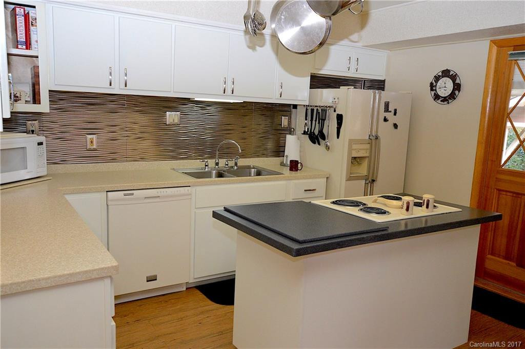 202 Highlands Loop - Photo 17