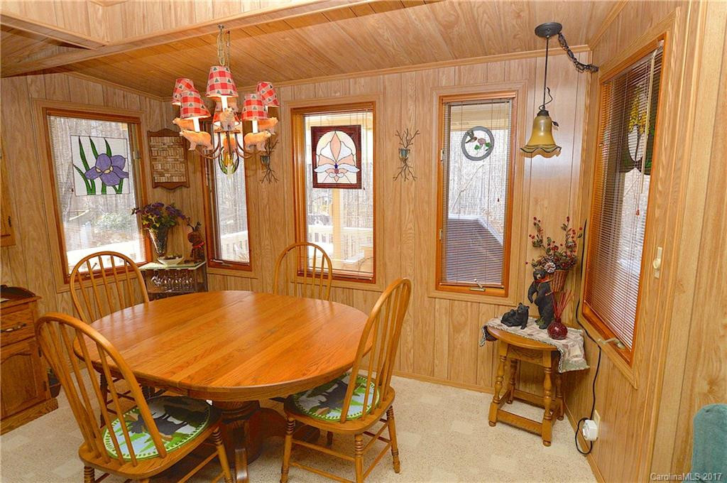 202 Highlands Loop - Photo 8