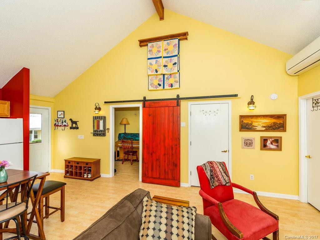 43 Vermont Court #C11 - Photo 3