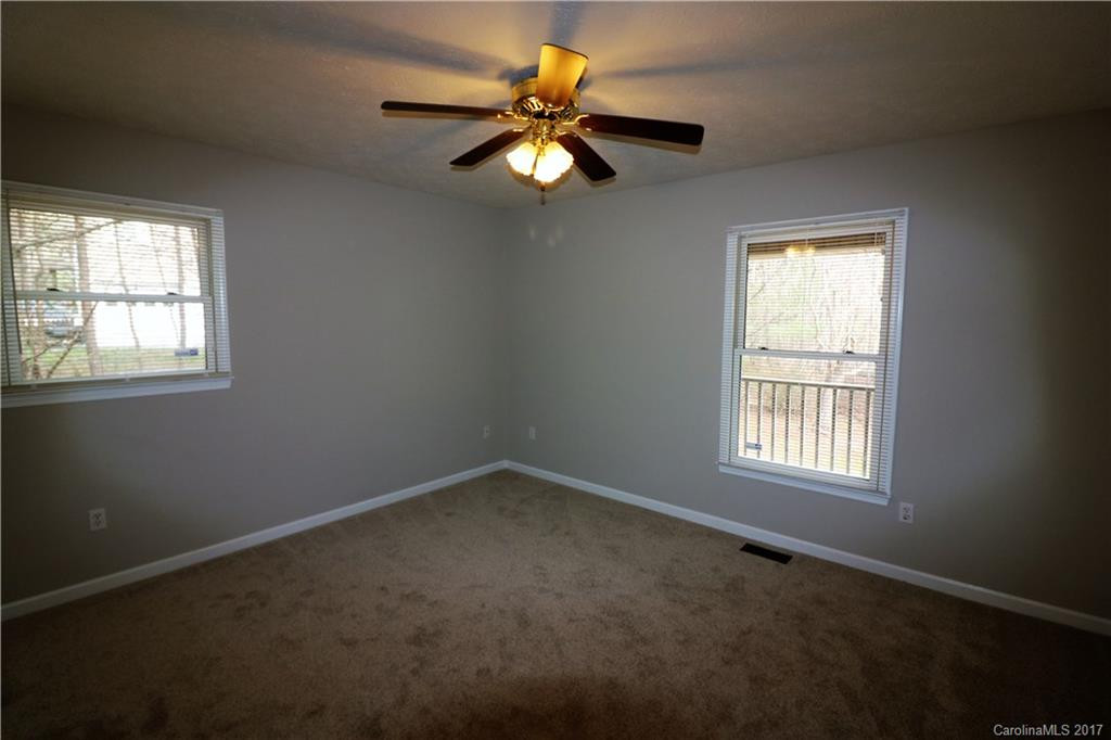 205 Pine Berry Circle - Photo 4