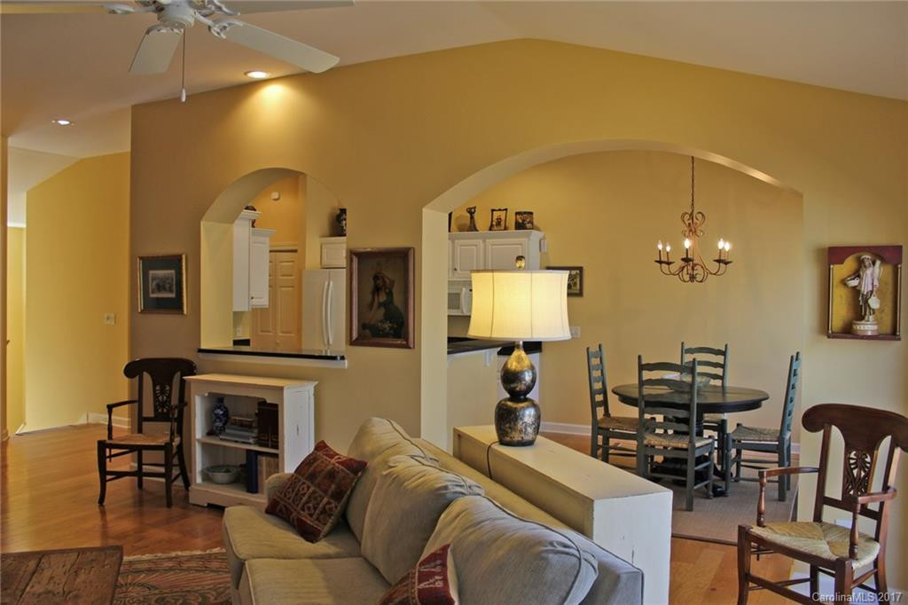 99 Ridgetop Circle #302 - Photo 4