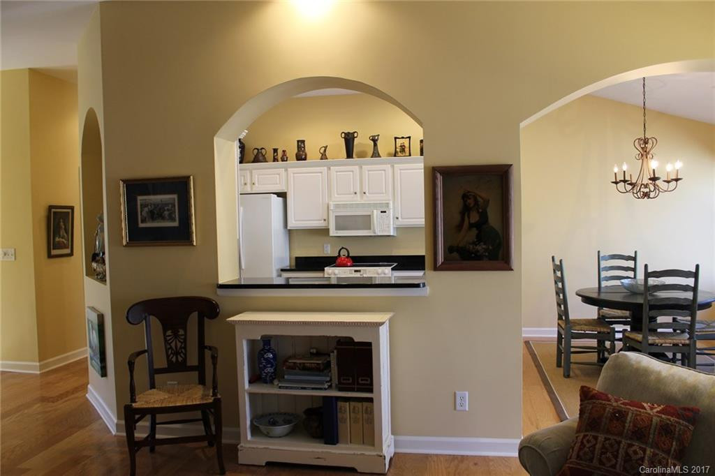 99 Ridgetop Circle #302 - Photo 6