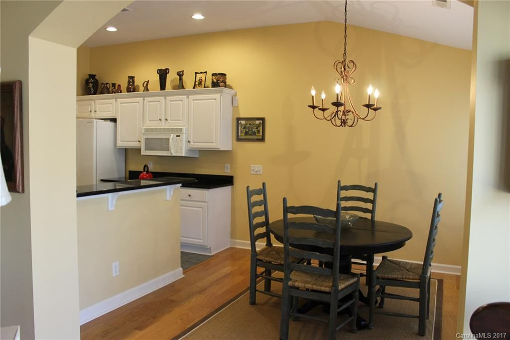99 Ridgetop Circle #302 - Photo 9