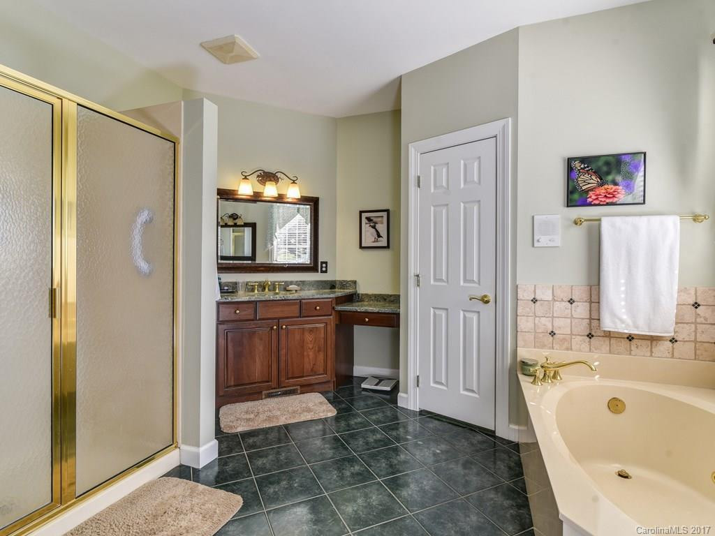 9 Meadow Glen Drive - Photo 12
