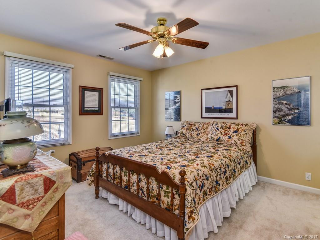 9 Meadow Glen Drive - Photo 14