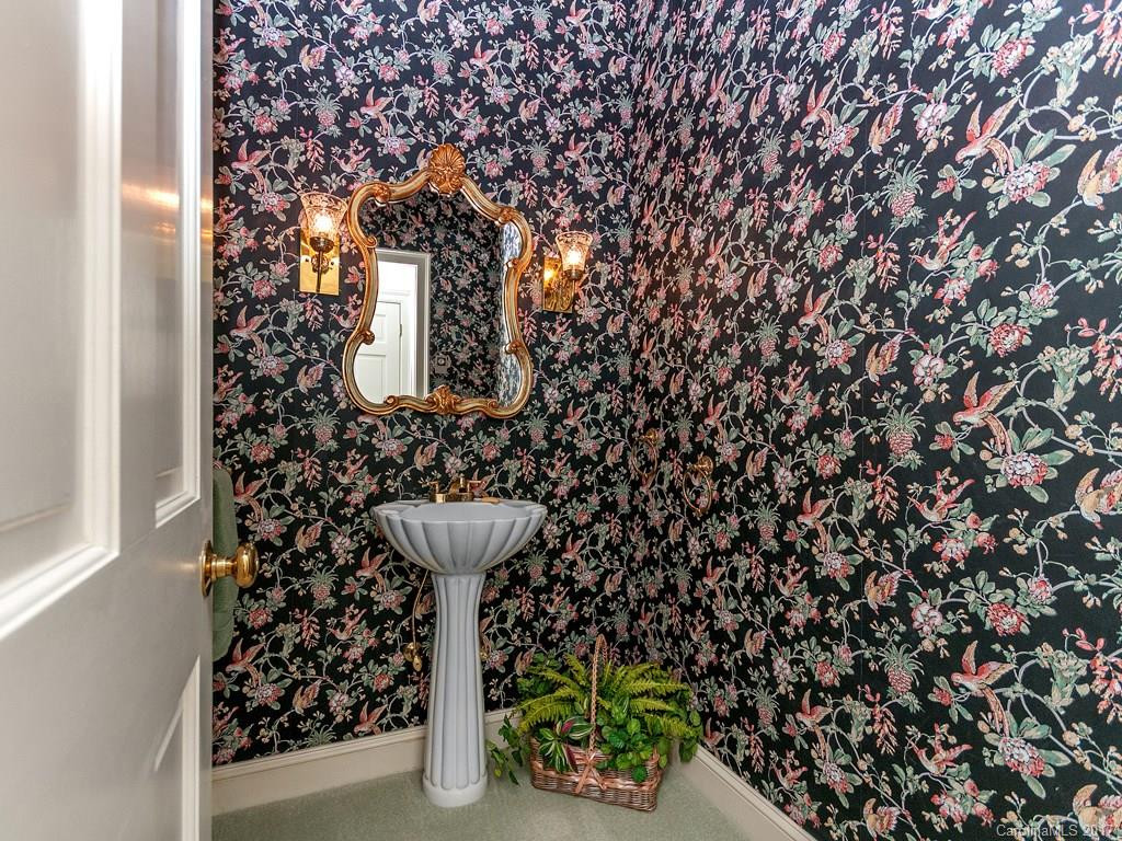 16 Holly Hill Road - Photo 6