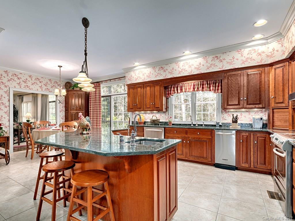 16 Holly Hill Road - Photo 9
