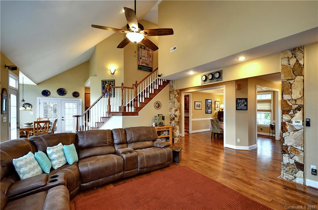 40 Jupiter Hills Drive - Photo 9