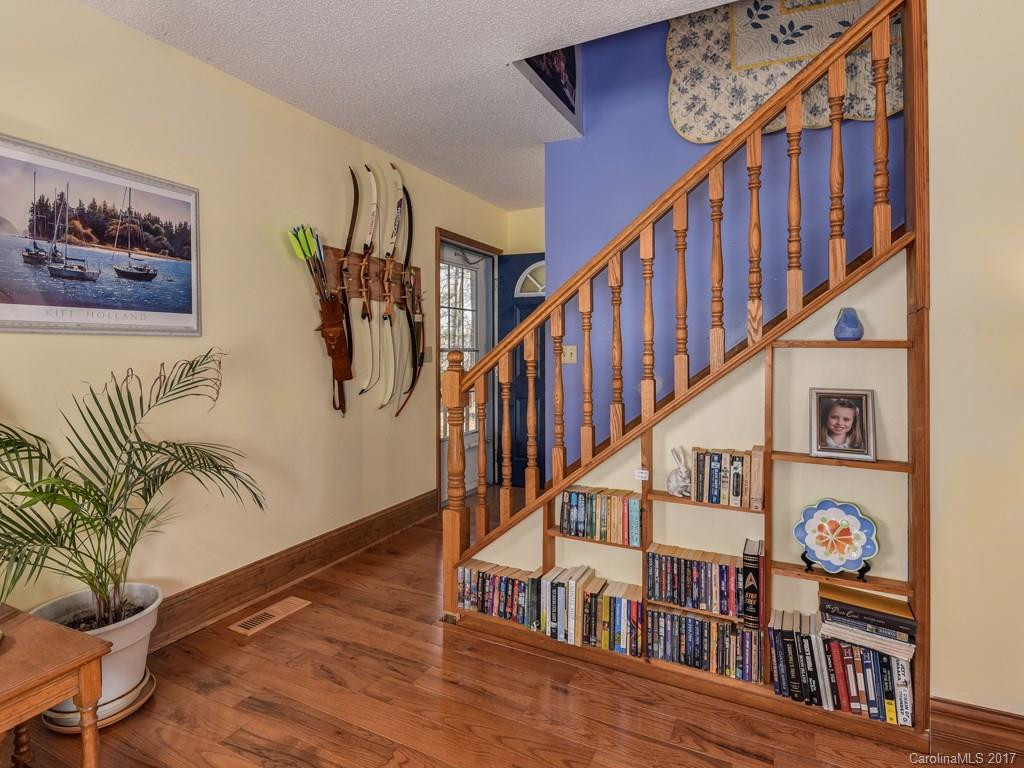 119 Woodchuck Way - Photo 3