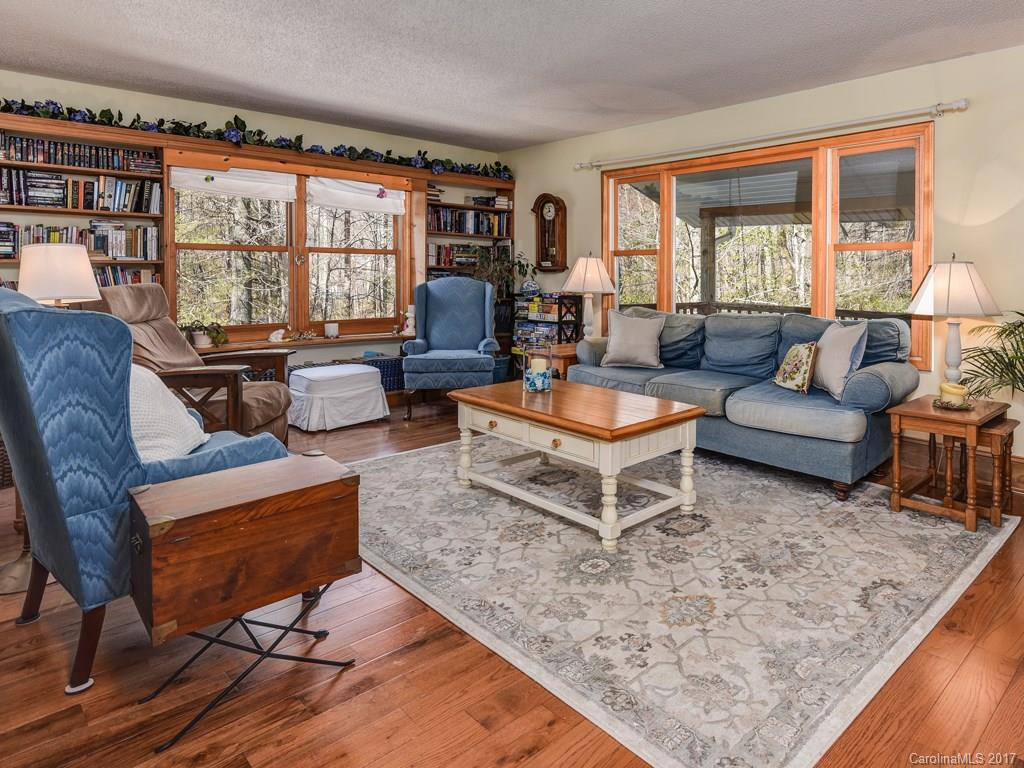 119 Woodchuck Way - Photo 4