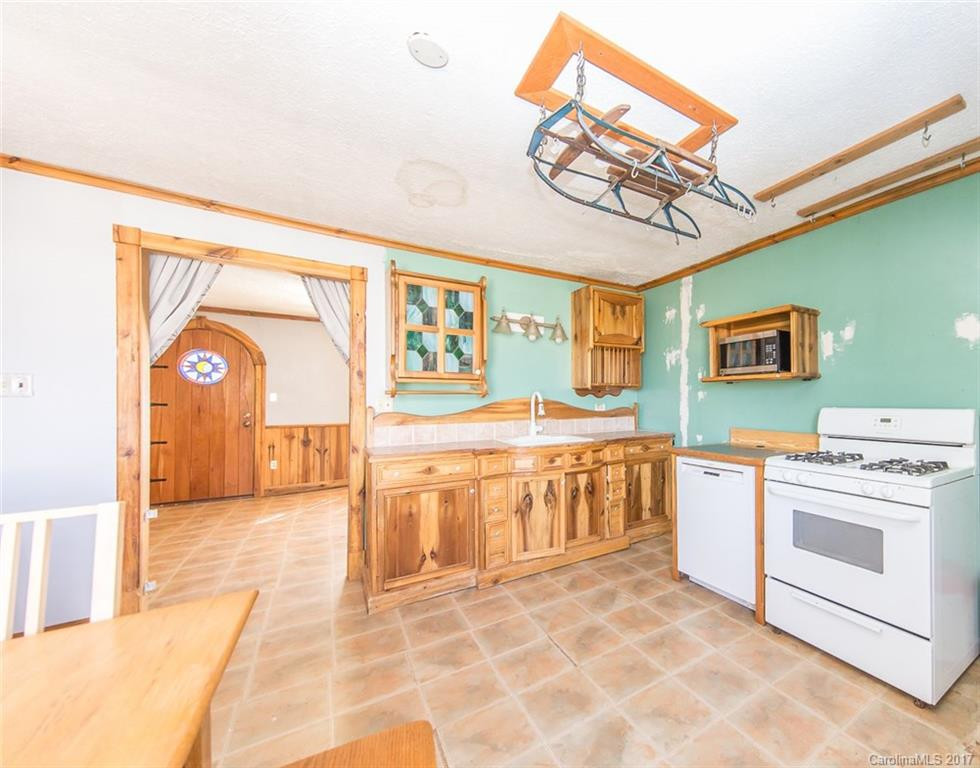 144 Farside Drive - Photo 3