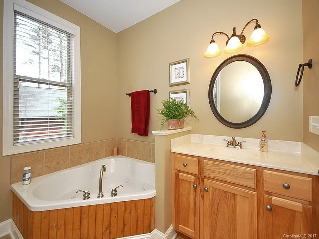 97 Lake Cove Road #4A - Photo 10