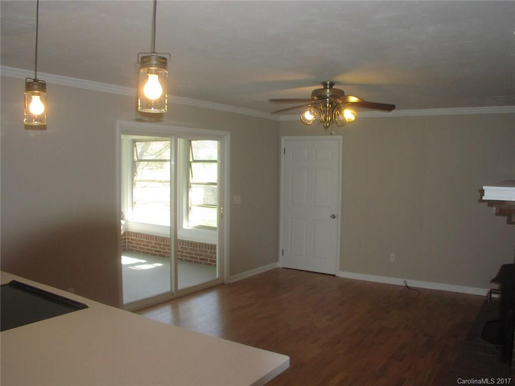 200 Blanton Drive - Photo 4