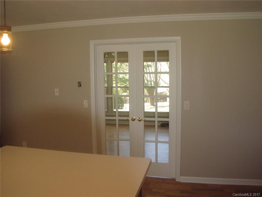 200 Blanton Drive - Photo 6