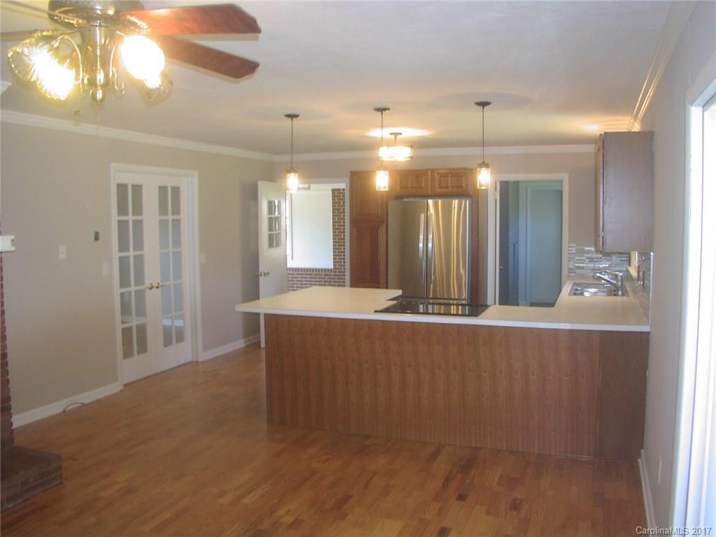 200 Blanton Drive - Photo 10