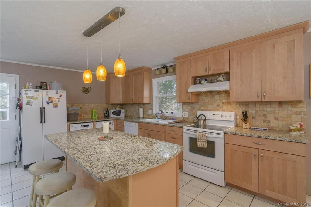 608 Emmas Grove Road - Photo 3