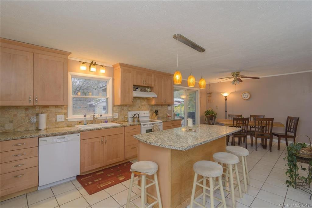 608 Emmas Grove Road - Photo 4