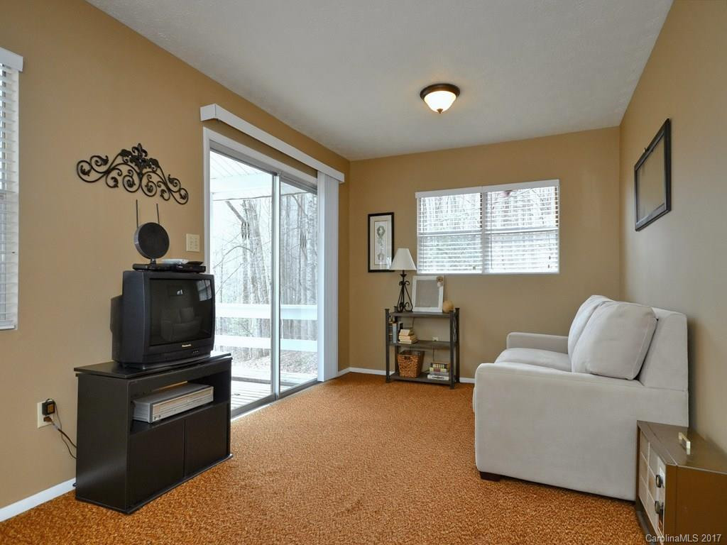 692 Pot Leg Road - Photo 3