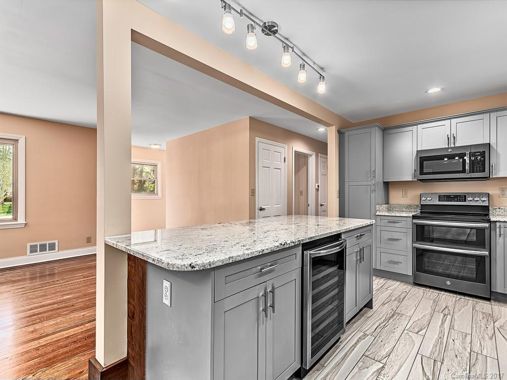 402 Balsam Road #2 - Photo 4