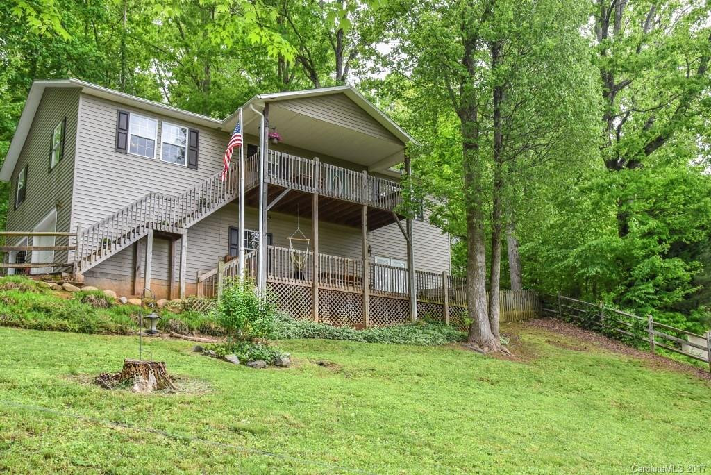 32 Smoke Tree Road