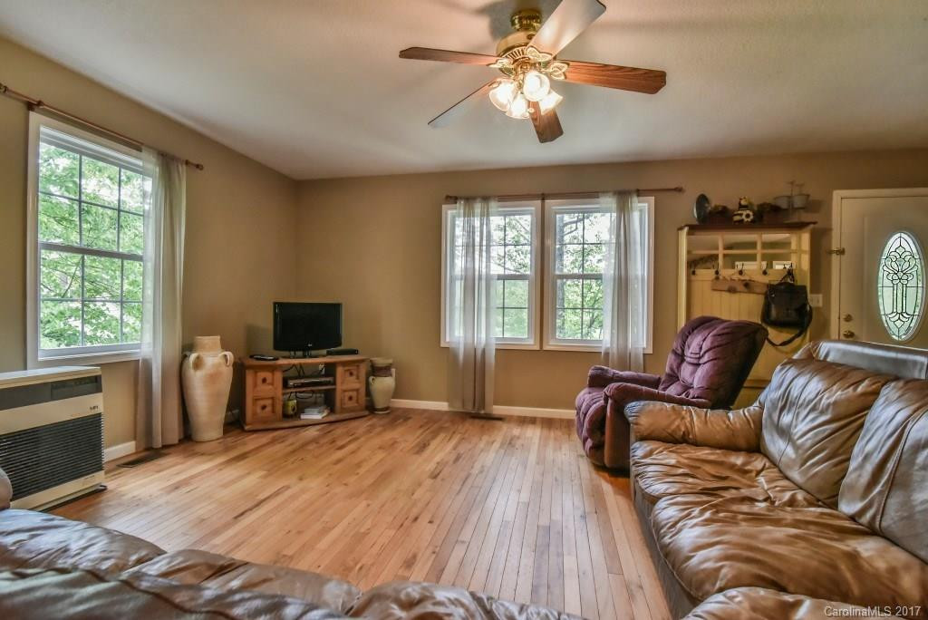 32 Smoke Tree Road - Photo 9