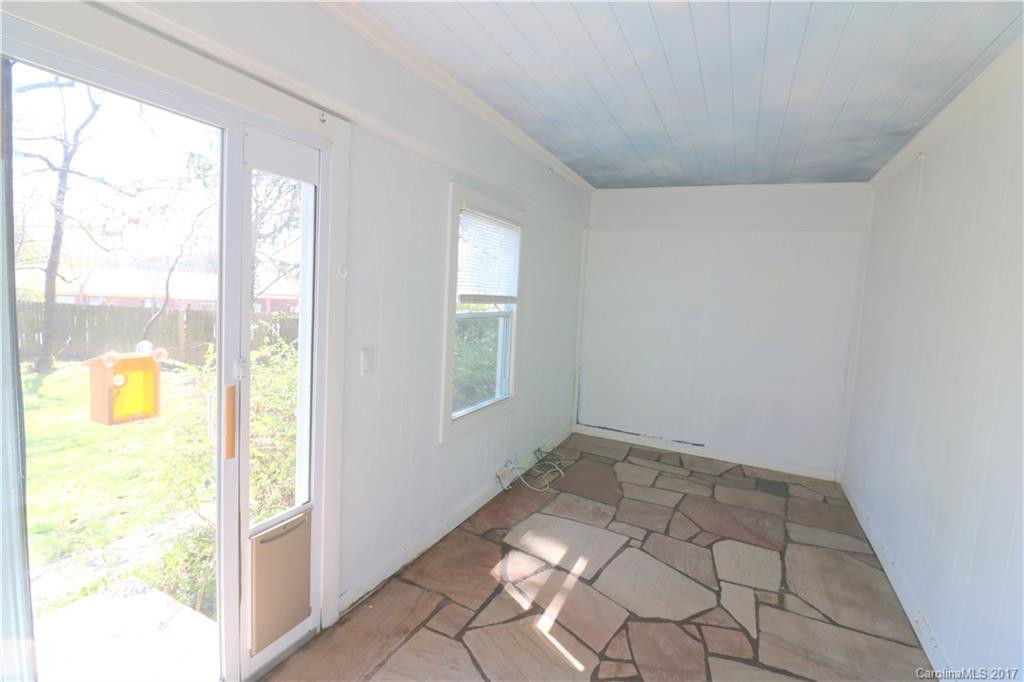 101 Ewart Drive - Photo 14