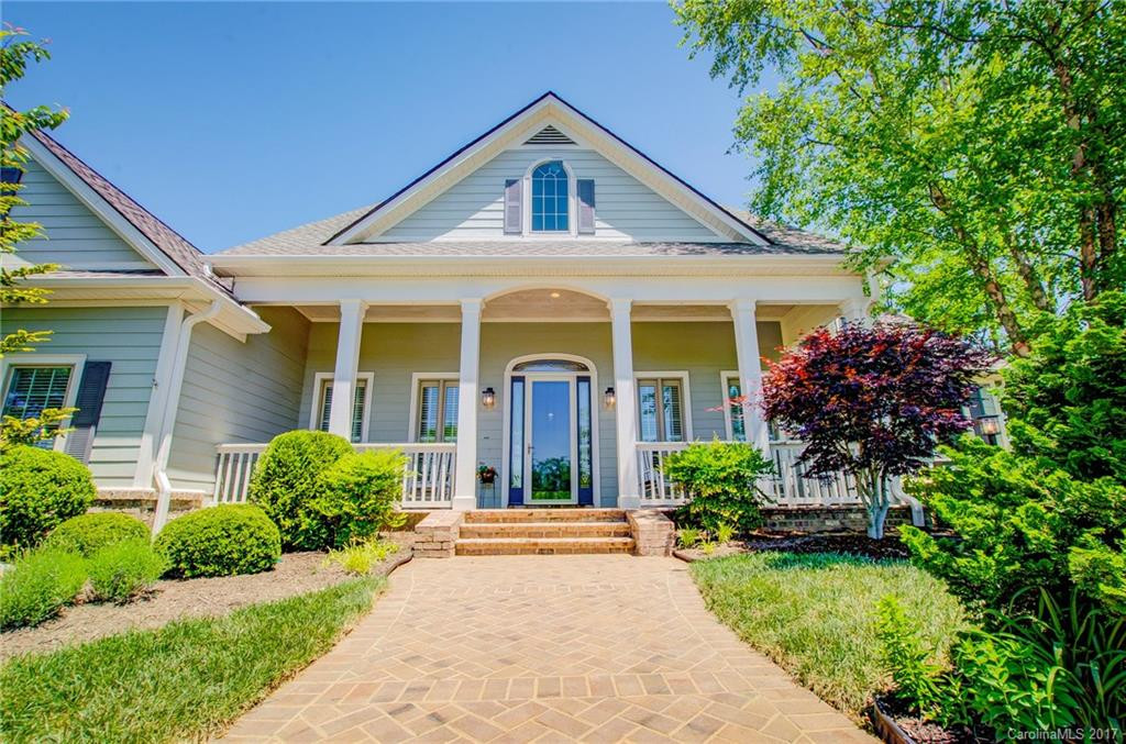 1403 Woodsong Drive - Photo 2