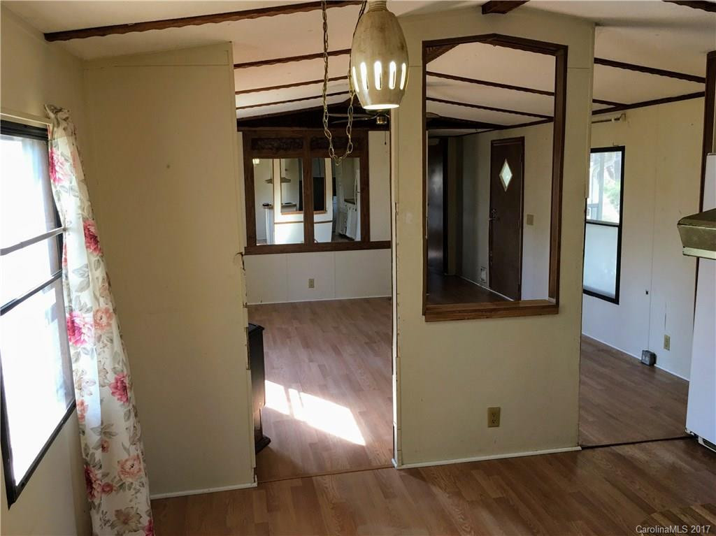 4 Shelby Road - Photo 2