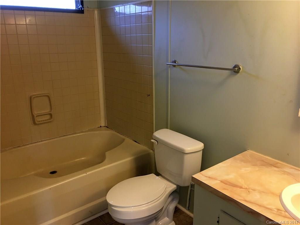 4 Shelby Road - Photo 10
