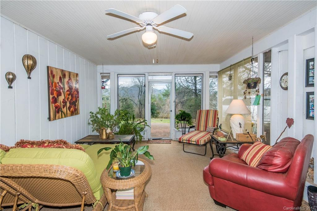 49 Grove Lane - Photo 3