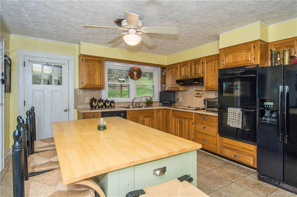 49 Grove Lane - Photo 4