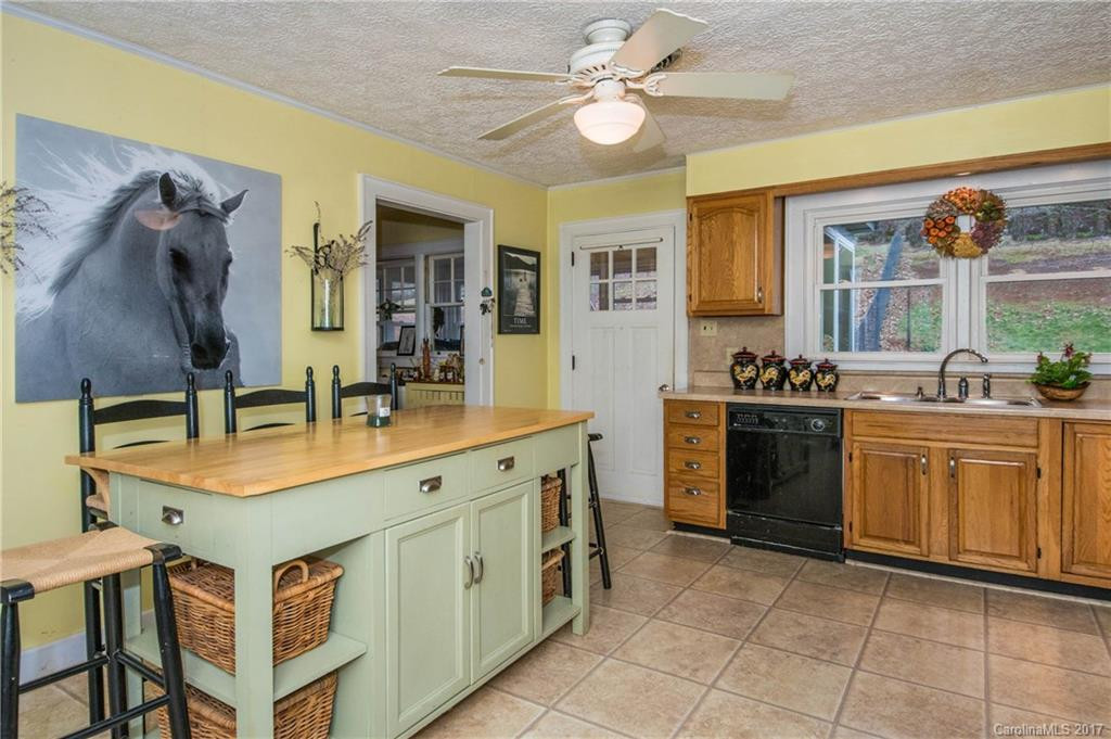 49 Grove Lane - Photo 5