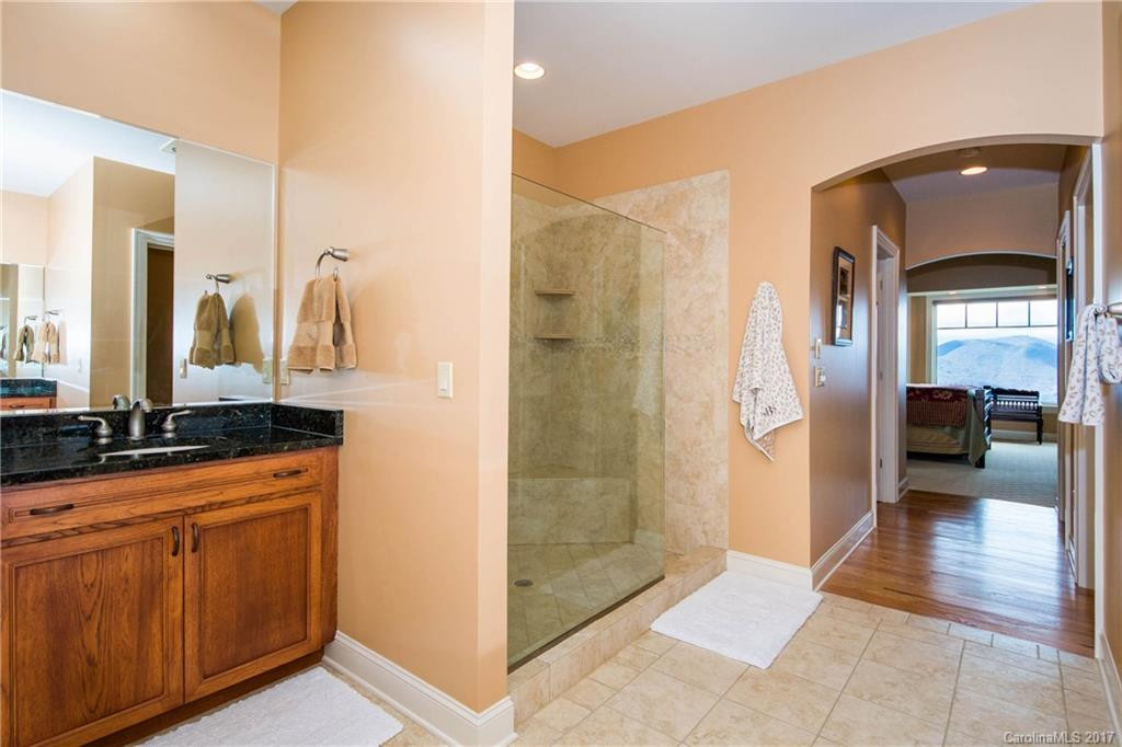 147 Olympia Lane - Photo 18